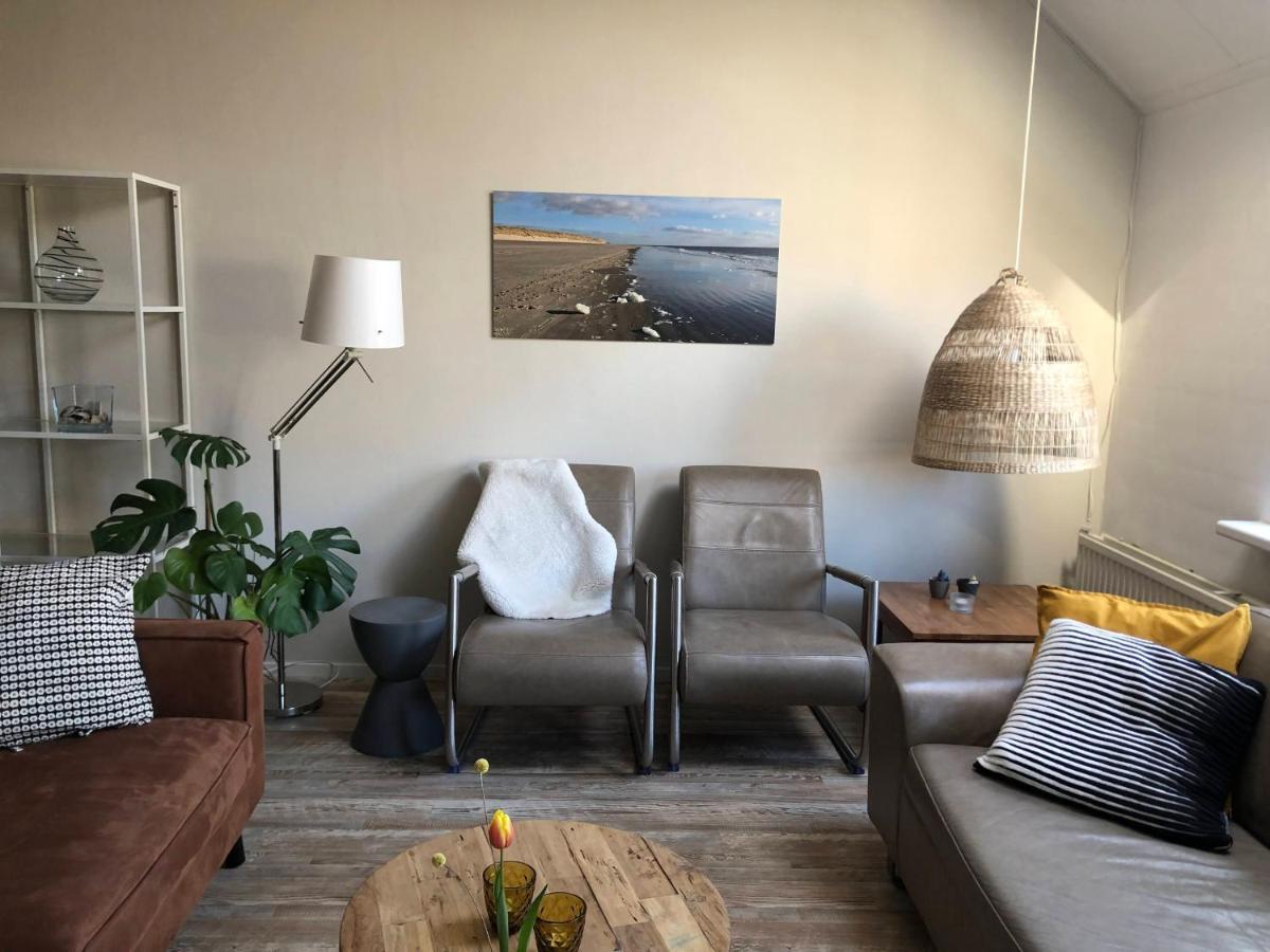 Naar Zee op Ameland Buren  Buitenkant foto