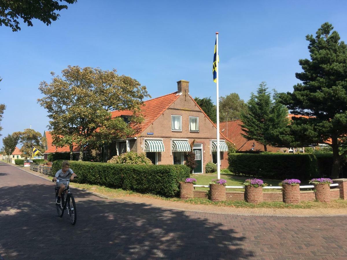 Naar Zee op Ameland Buren  Buitenkant foto